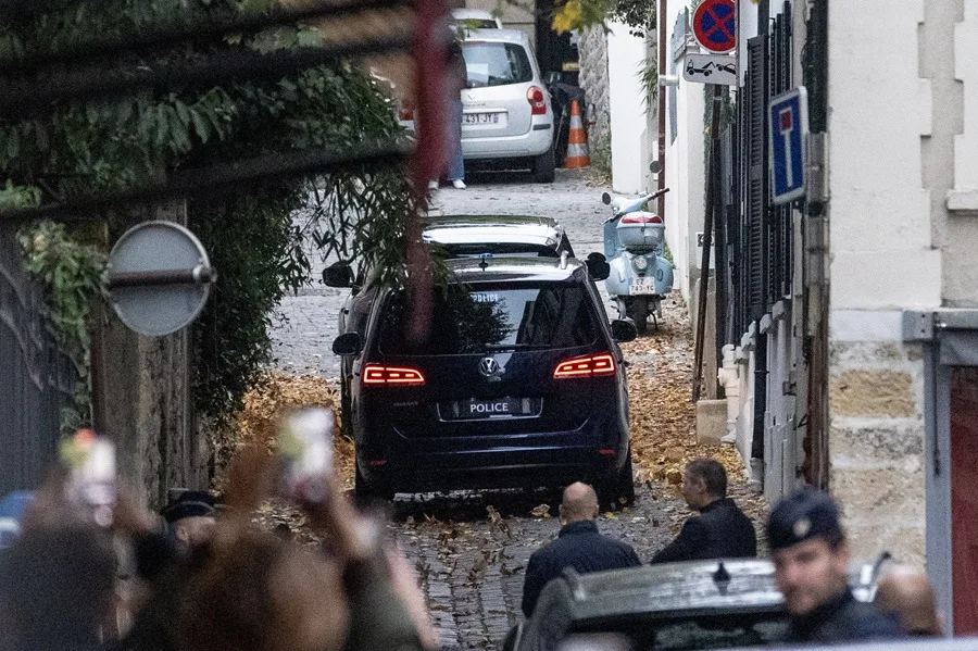 Sarkozy sale en libertad “bajo supervisión judicial” tras 20 días en la cárcel