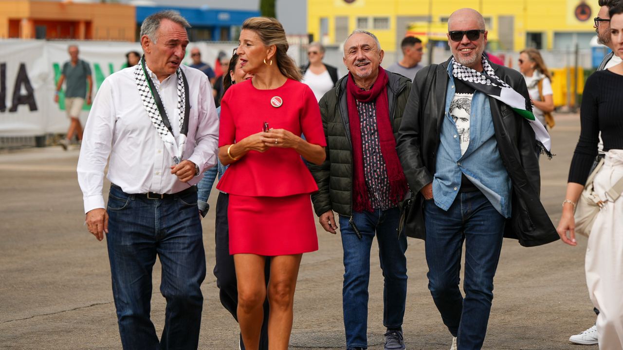 Enrique Santiago: “Blanqueo del jefe del Estado”