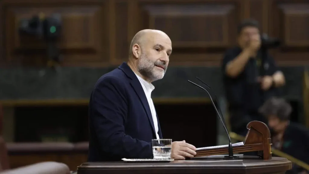 Rego ve apresurado concluir que Juan Carlos I "salvó la democracia"