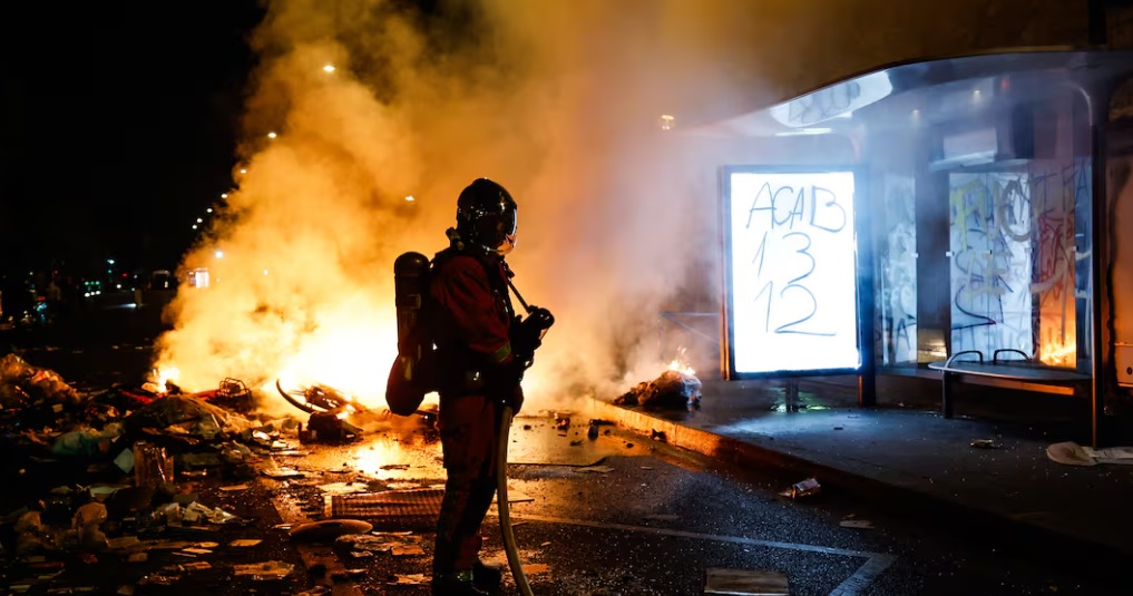 Toques de queda en París, Lille, Lyon y Niza contra la violencia